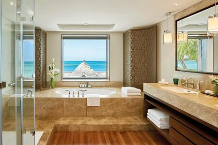 bathroom at royal palm hotel mauritius