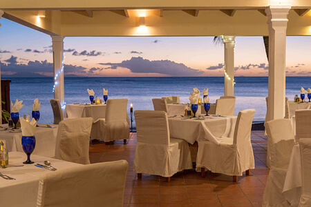 seagrape restaurant at curtain bluff resort caribbean