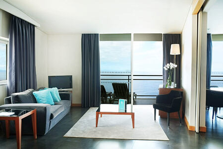 Premium Suite with Sea View at Vidamar Madeira