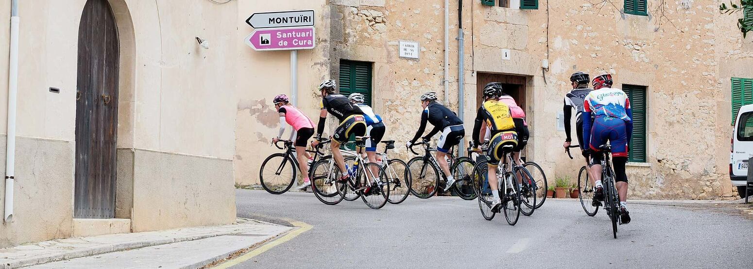 Group bike riding in Mallorca